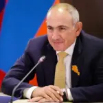 Прем'єр-міністр Вірменії Нікол Пашинян виступає у парламенті