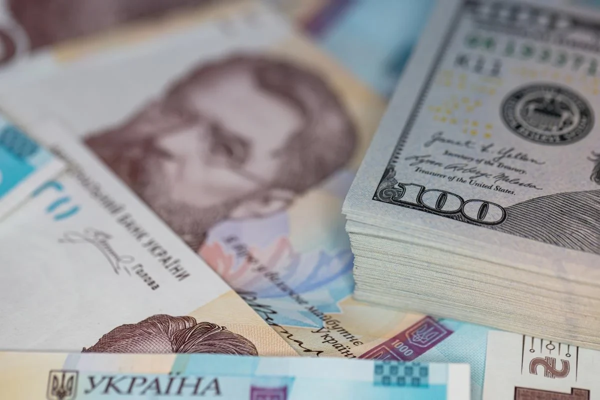 Курс долара й євро 20 вересня: прогноз для обмінників від Козирєва та курс НБУ