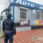 Місце удару по складських приміщеннях сільгосппідприємства у Прилуках (фото поліції Чернігівщини).